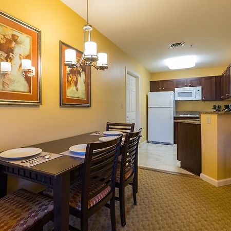 Vacation Village In The Berkshires Ганкок Екстер'єр фото A kitchen in a typical two-bedroom unit
