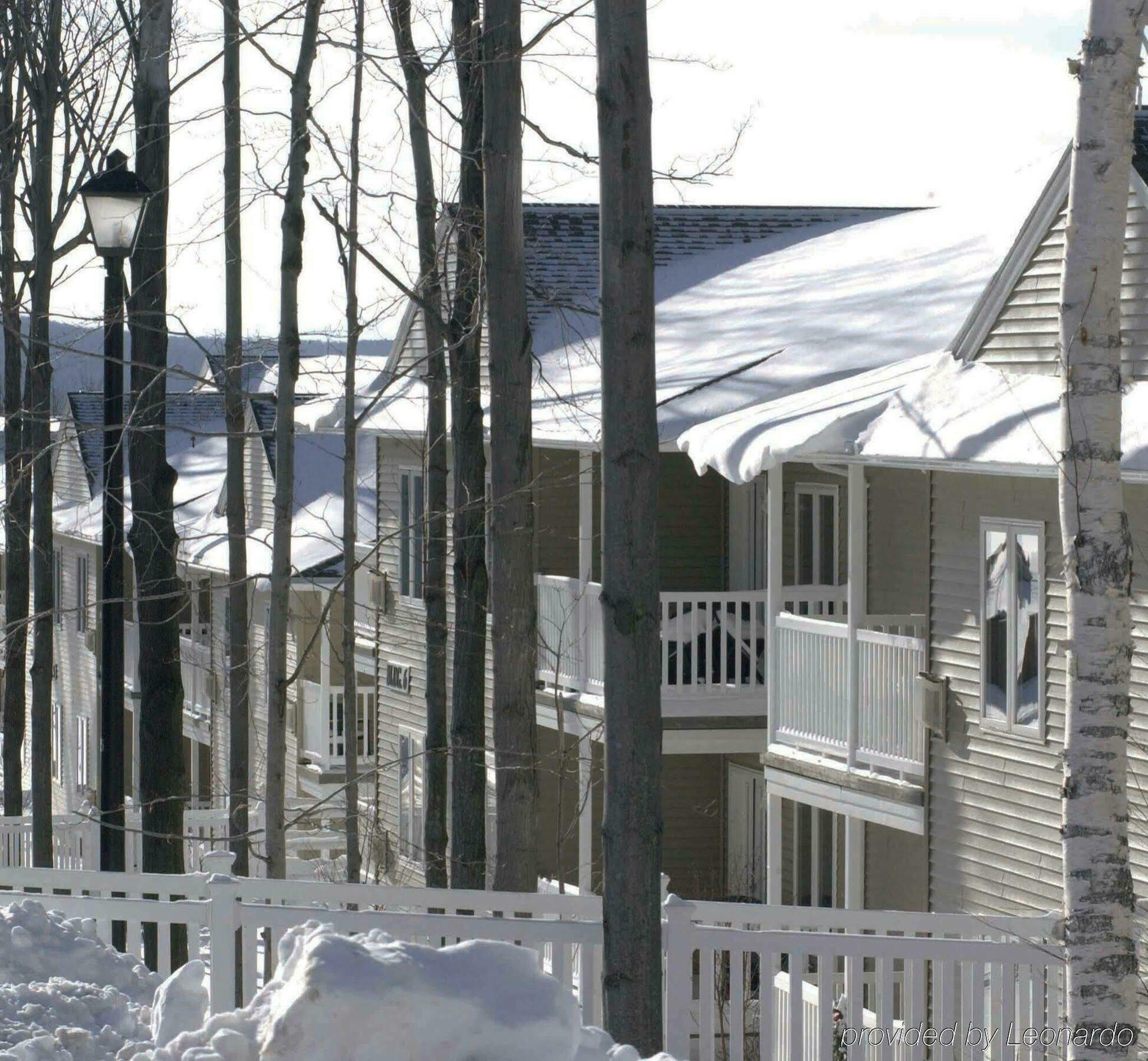 Vacation Village In The Berkshires Ганкок Екстер'єр фото The Village at Sun Peaks